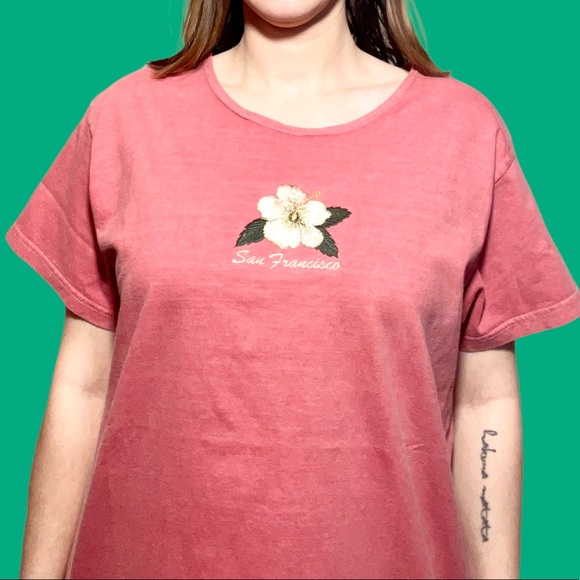 Vintage Embroidered Hibiscus "San Francisco" Tee - Picture 2 of 4